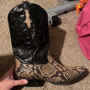 Snakeskin boots size 9 1/2 Men’s